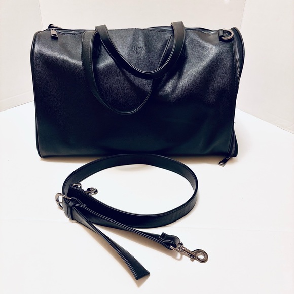 St Argo The Frank, Black 
Vegan Leather Dog Carrier
For the Boujie Dog moms! - Picture 4 of 10